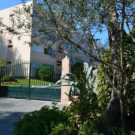 Avec Piscine & Tennis, Terrasse Ensoleillee, Garage Prive - - Fr-1-252-126 Appartement Antibes