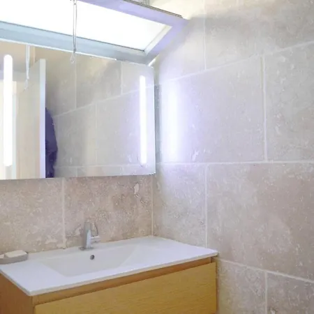 Avec Piscine & Tennis, Terrasse Ensoleillee, Garage Prive - - Fr-1-252-126 Apartman